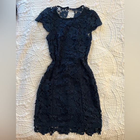 Lulus navy backless lace dress - Picture 1 of 3